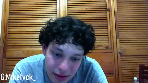 Snapshot of mikefvck_ chatting on 01.18.25 Mike online show from 01.18.25
