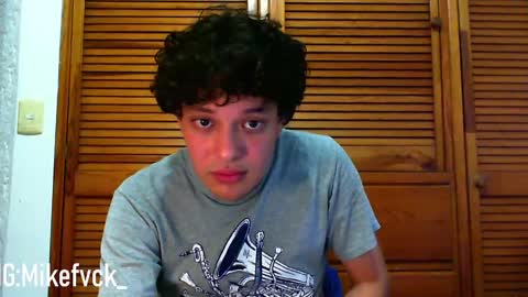 Snapshot of mikefvck_ chatting on 01.18.25 Mike online show from 01.18.25