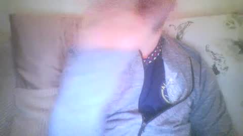 mikehockishuge9 online show from 01.05.25