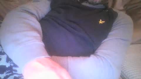 mikehockishuge9 online show from 10.04.25