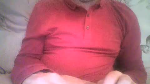 Snapshot of mikehockishuge9 chatting on 06.18.26 mikehockishuge9 online show from 06.18.26