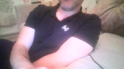 Snapshot of mikehockishuge9 chatting on 07.23.26 mikehockishuge9 online show from 07.23.26
