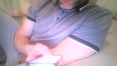 Snapshot of mikehockishuge9 chatting on 08.01.26 mikehockishuge9 online show from 08.01.26