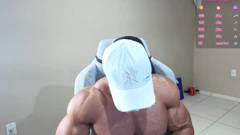 Snapshot of mikehotk chatting on 12.02.25 mikehotk online show from 12.02.25