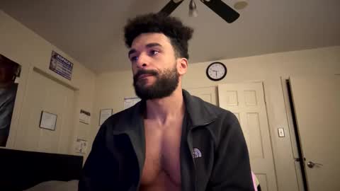 Snapshot of mikemikemikey9996 chatting on 10.24.25 mikemikemikey9996 online show from 10.24.25