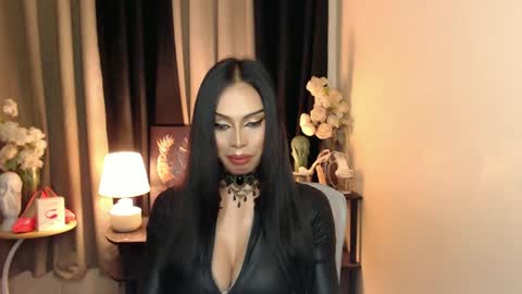 Mistress MikeyAlawi online show from 02.10.25