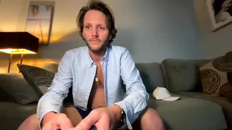 Snapshot of mikeywhite123 chatting on 01.26.25 mikeywhite123 online show from 01.26.25