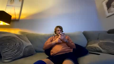 Snapshot of mikeywhite123 chatting on 03.05.25 mikeywhite123 online show from 03.05.25