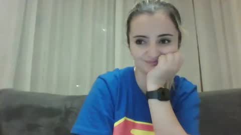 miki234809581 online show from 11.10.25