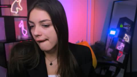 miki_ti online show from 12.02.25