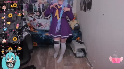 Snapshot of miku_bunny chatting on 12.09.24 Miku online show from 12.09.24
