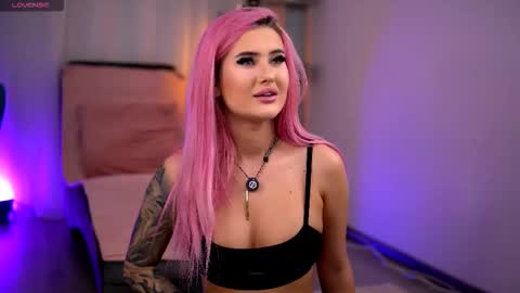 Snapshot of miky_lust chatting on 02.13.26 Miky online show from 02.13.26