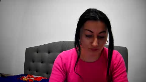 Snapshot of mikyloveu chatting on 12.27.24 Mikyloveu online show from 12.27.24