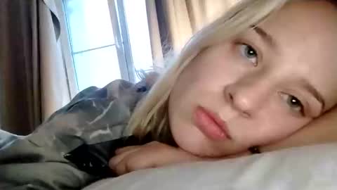 Mila 420 online show from 10.27.25