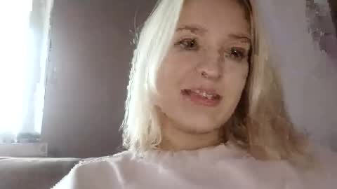 Mila 420 online show from 11.05.25