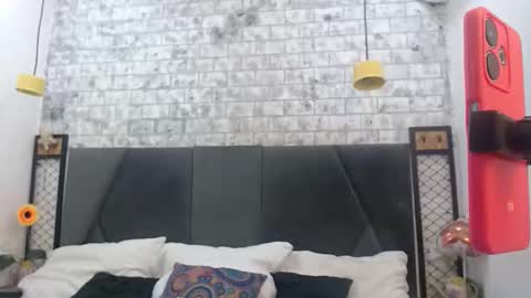 mila_adamss online show from 10.02.25