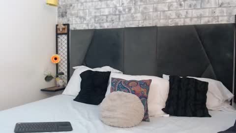 mila_adamss online show from 10.08.25