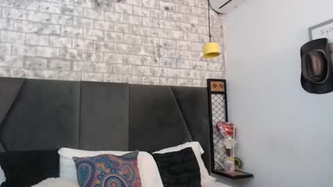 mila_adamss online show from 10.30.25