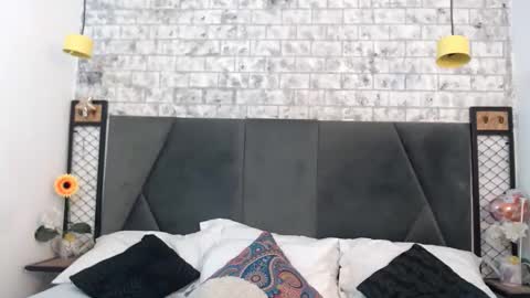 mila_adamss online show from 11.24.25