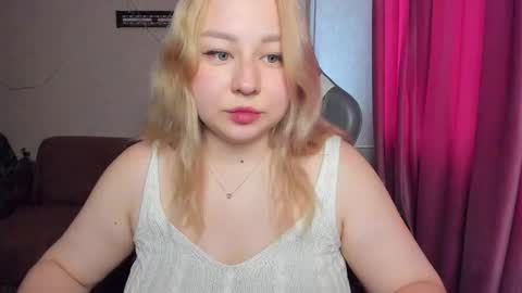 Mila shy sensual person  online show from 11.04.25