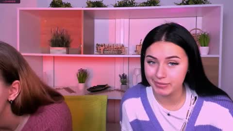 mila_glow online show from 10.22.25