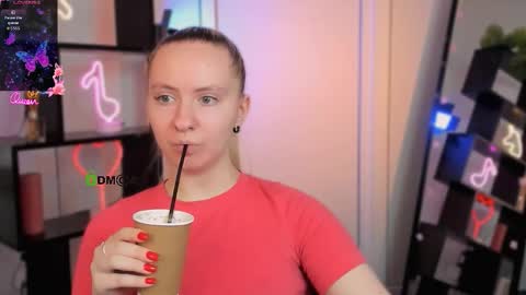 mila_glow online show from 03.04.26