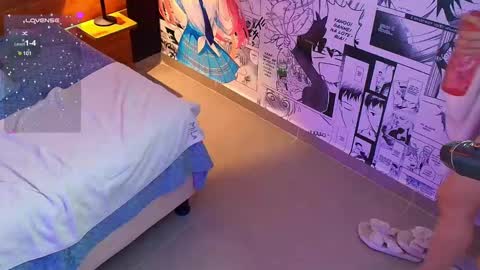 Snapshot of mila_kiitty chatting on 02.22.25 Milena online show from 02.22.25