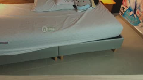 Snapshot of mila_kiitty chatting on 11.11.25 Milena online show from 11.11.25