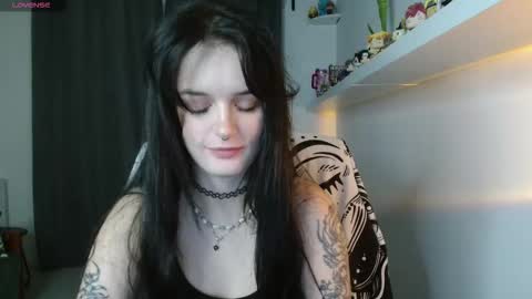 Sasha online show from 11.26.25