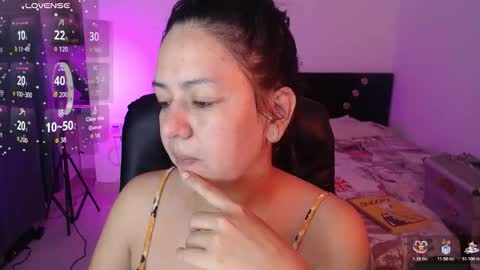 Snapshot of mila_phoenix chatting on 10.25.25 mila_phoenix online show from 10.25.25