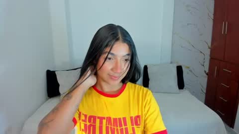 Snapshot of mila_rose1 chatting on 06.23.26 martina online show from 06.23.26
