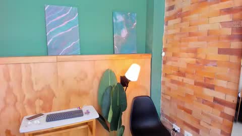 Mila and samy online show from 12.16.25