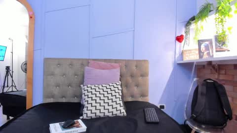 Mila and samy online show from 03.31.26