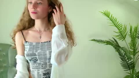 Mila online show from 05.04.26