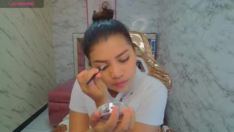 Mila  online show from 02.05.25