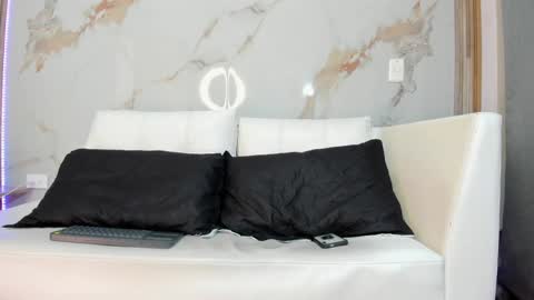          online show from 01.18.25