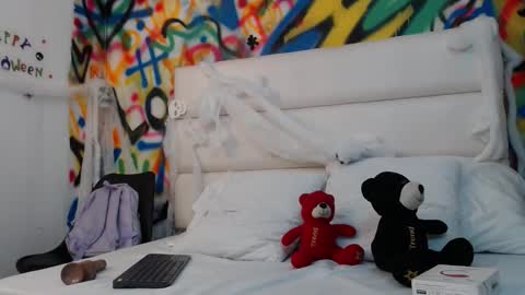 mila online show from 10.20.25