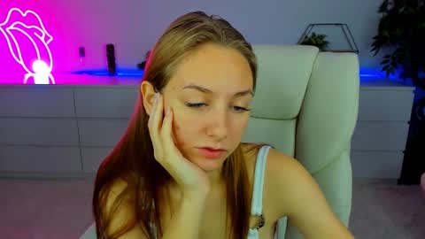 Milla online show from 10.21.25