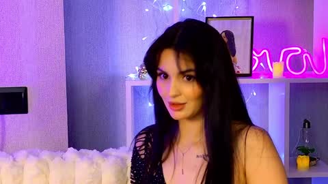 Mila online show from 04.02.26