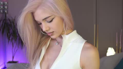 Mila and u can call me sweet bunny online show from 02.27.26