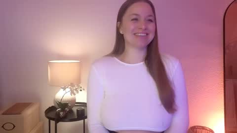 Snapshot of milafleur chatting on 02.01.25 Mila Fleur online show from 02.01.25
