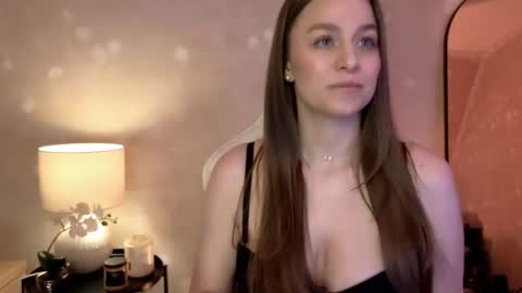 Snapshot of milafleur chatting on 10.10.25 Mila Fleur online show from 10.10.25