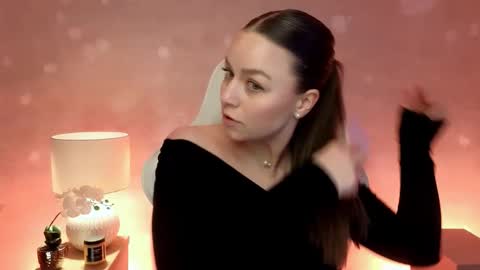 Mila Fleur online show from 02.15.26