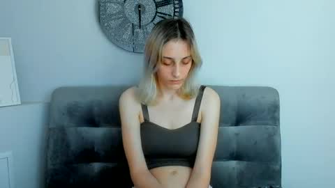 MilaGlow online show from 06.19.26
