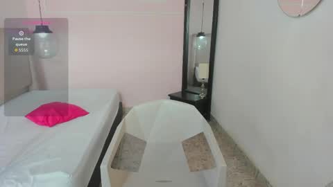 milaheat1 online show from 04.11.26