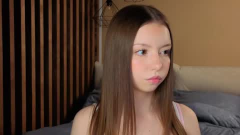 Snapshot of milaice chatting on 05.09.26 Mila online show from 05.09.26