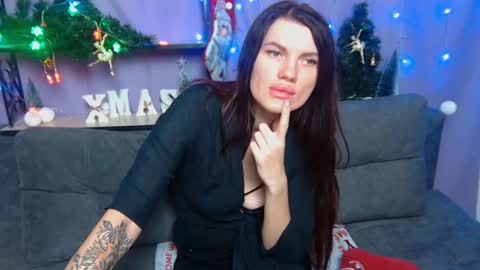 Milaloona online show from 12.21.24