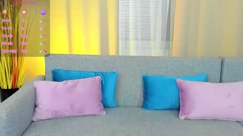 Snapshot of milaloove chatting on 09.14.25 Mila online show from 09.14.25