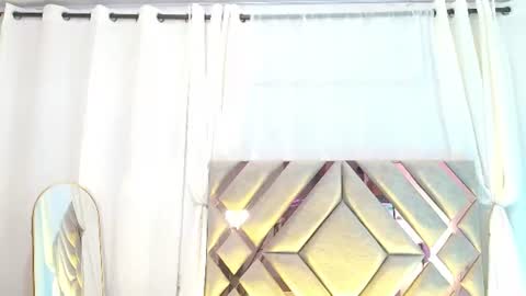 MilaMonroeXX online show from 08.02.26