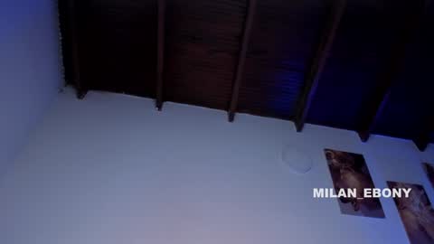 Snapshot of milan_ebony chatting on 01.08.25 Milan online show from 01.08.25